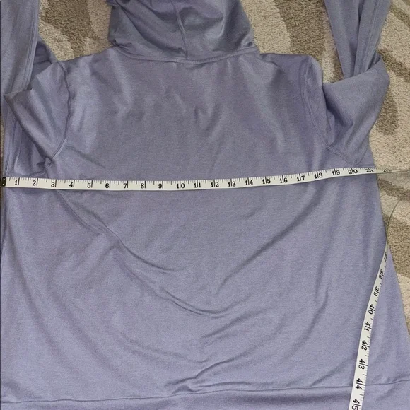 Vuori Halo Essential Hoodie - Picture 7 of 9